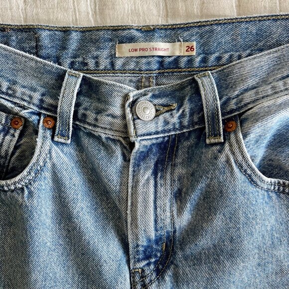 Levi's Low Pro Medium Wash Soft Denim Jeans | Size 26 - Picture 6 of 10